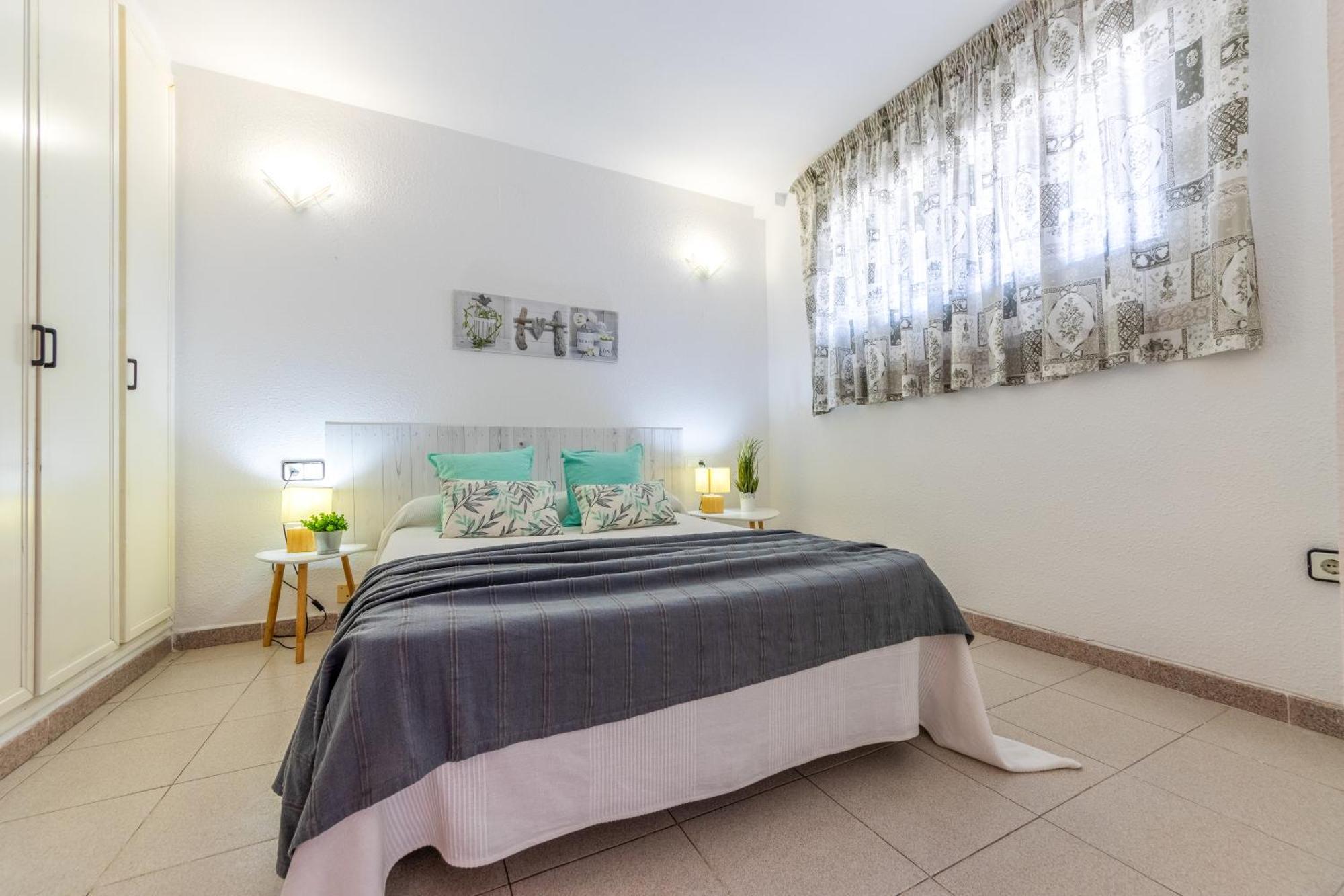 Apartamentos Varadero Arysal Salou Exterior foto
